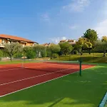 Tennis / Pool / Barbecue * Μπαρντολίνο