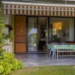 Tatil Evi Tennis / Pool / Barbecue *