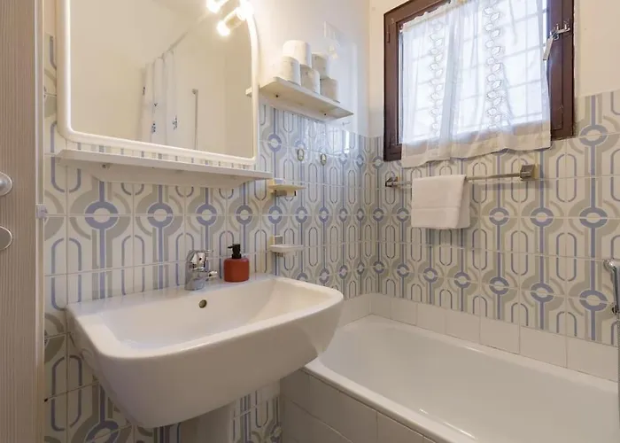 Tatil Evi Tennis / Pool / Barbecue