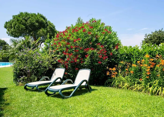 Tennis / Pool / Barbecue *